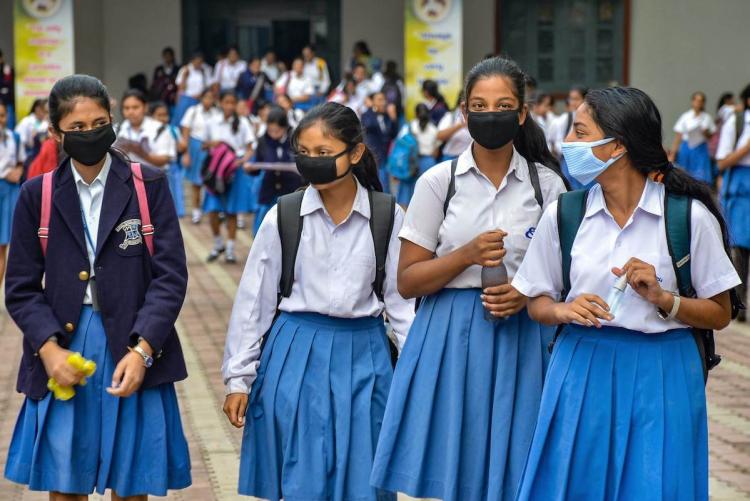 CBSE Board exam Postponed and cancel CBSE Board exam Postponed and cancel